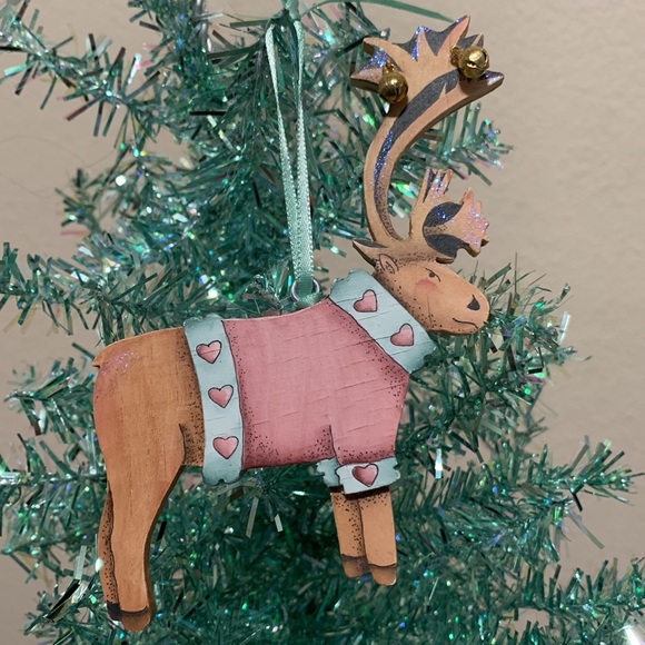 Alaska caribou reindeer wood ornament Mary Harper - Picture 2 of 12